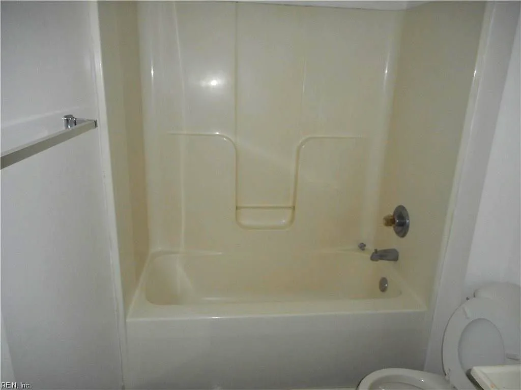 122 Christian ST #5, NEWPORT NEWS VA 23608 thumb 7