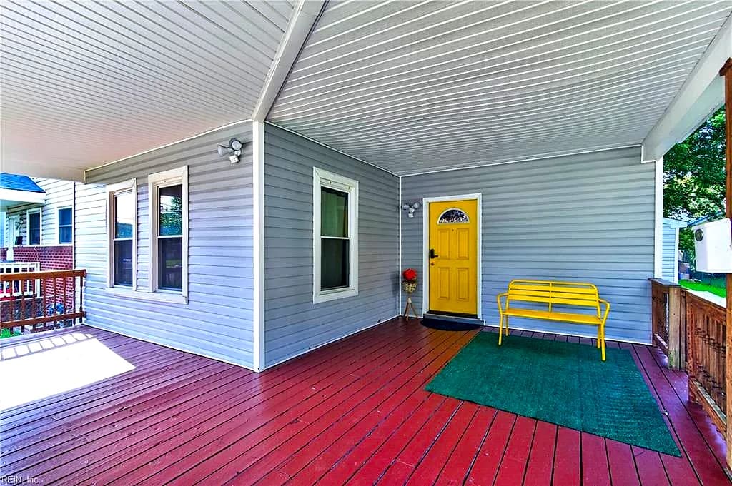 1149 Hampton AVE, NEWPORT NEWS VA 23607 - Photo 4