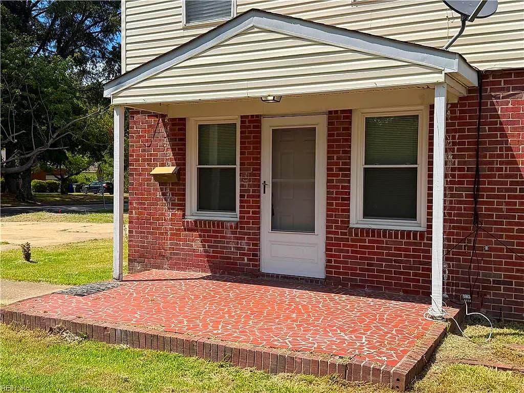 348 Virginian DR #A, NORFOLK VA 23505 - Photo 3