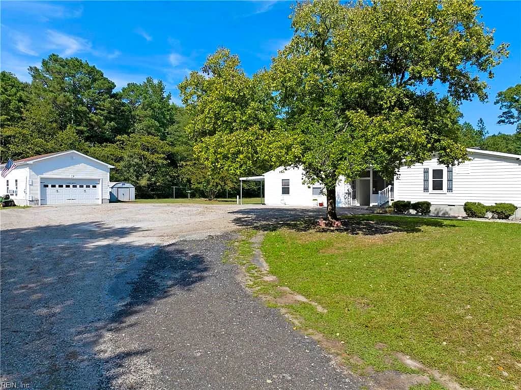 6561 Hickory Fork RD, HAYES VA 23072 - Photo 4