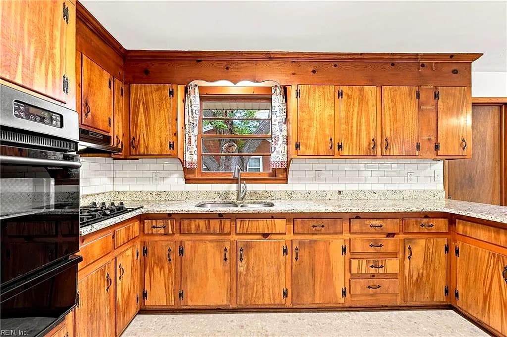 424 Shell RD, CHESAPEAKE VA 23323 thumb 12