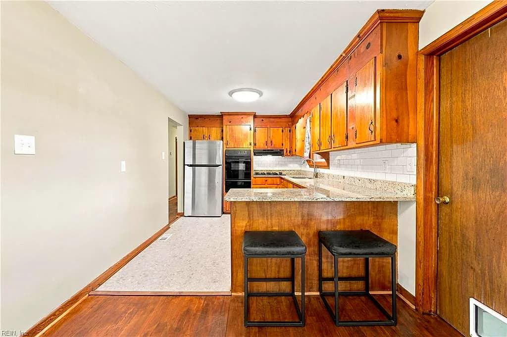 424 Shell RD, CHESAPEAKE VA 23323 thumb 10