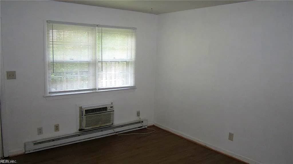 2220 Bayberry ST #B, VIRGINIA BEACH VA 23451 - Photo 3