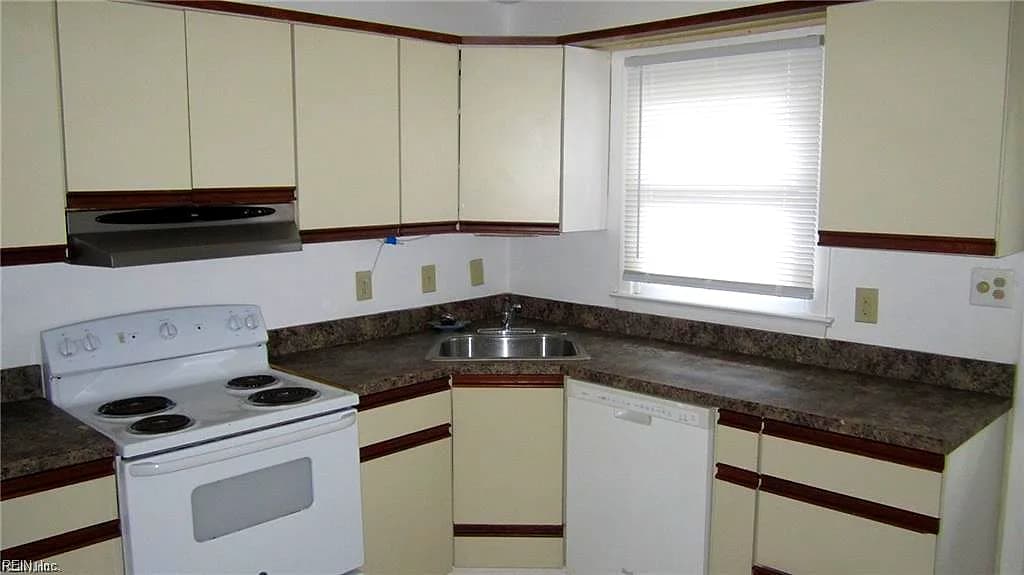 2220 Bayberry ST #B, VIRGINIA BEACH VA 23451 - Photo 5