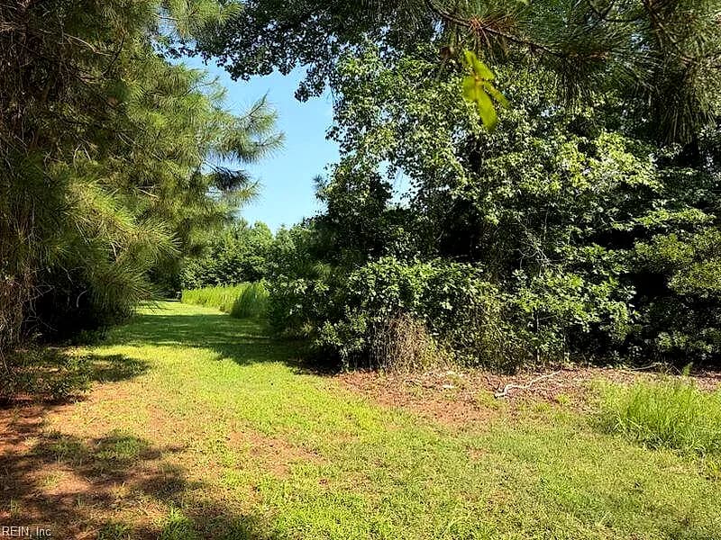 110 Hall RD, HAMPTON VA 23664 - Photo 3