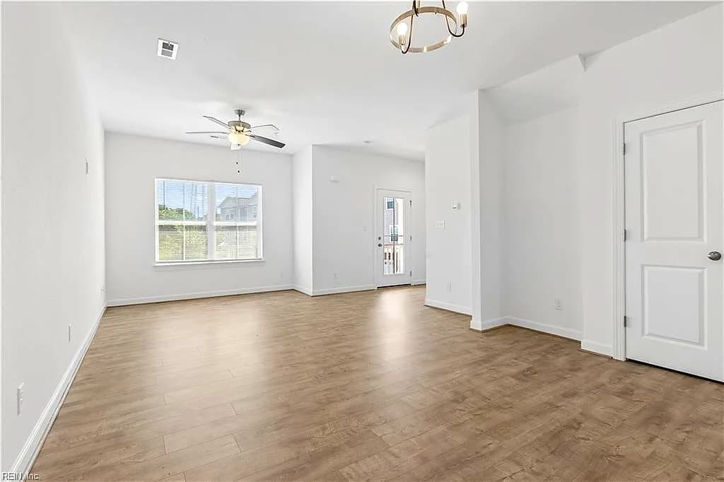 4317 Pinter LN, NORFOLK VA 23518 thumb 6