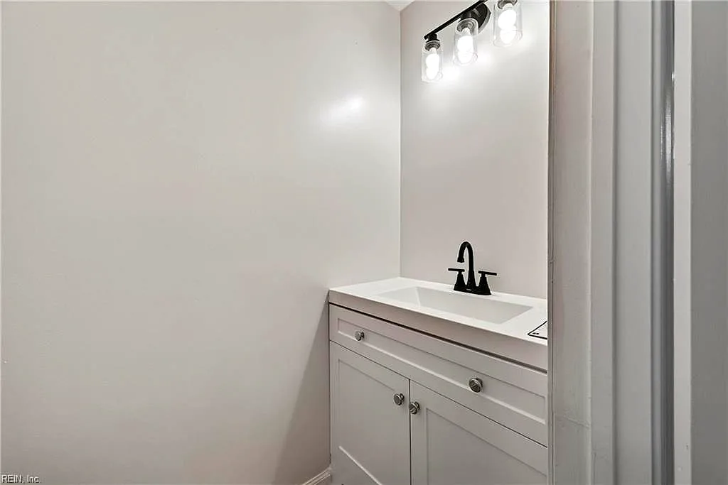 1904 Woodgate ARCH, CHESAPEAKE VA 23320 thumb 12