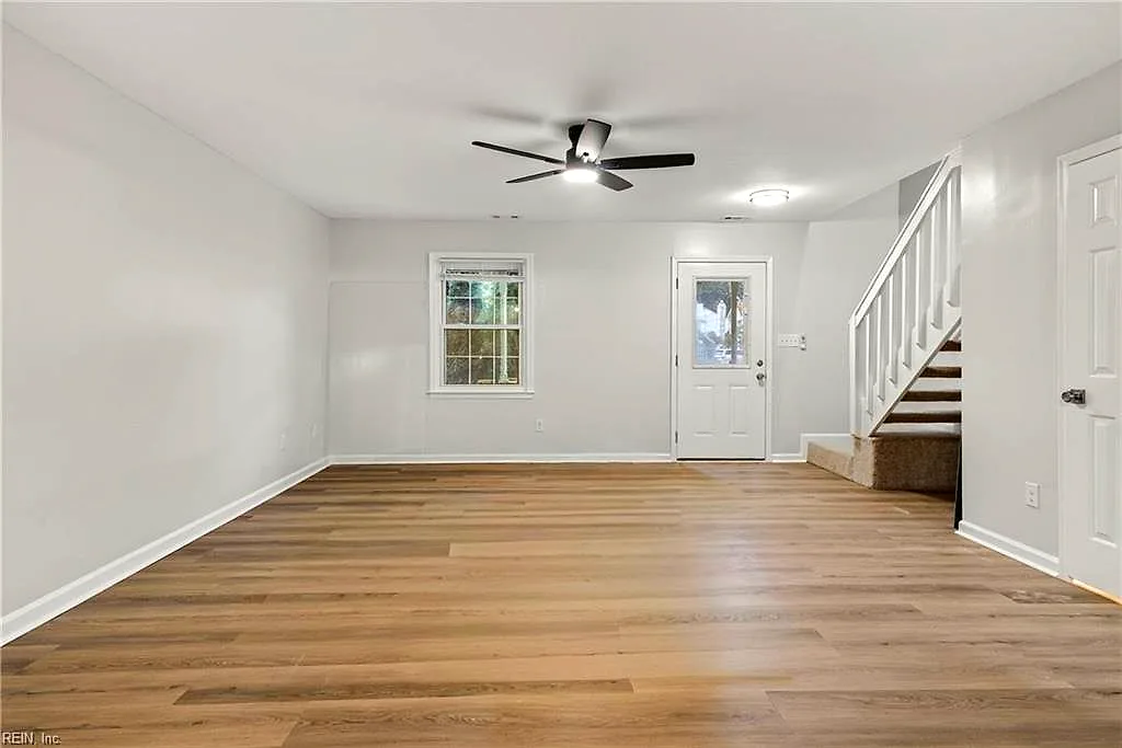 1904 Woodgate ARCH, CHESAPEAKE VA 23320 - Photo 4
