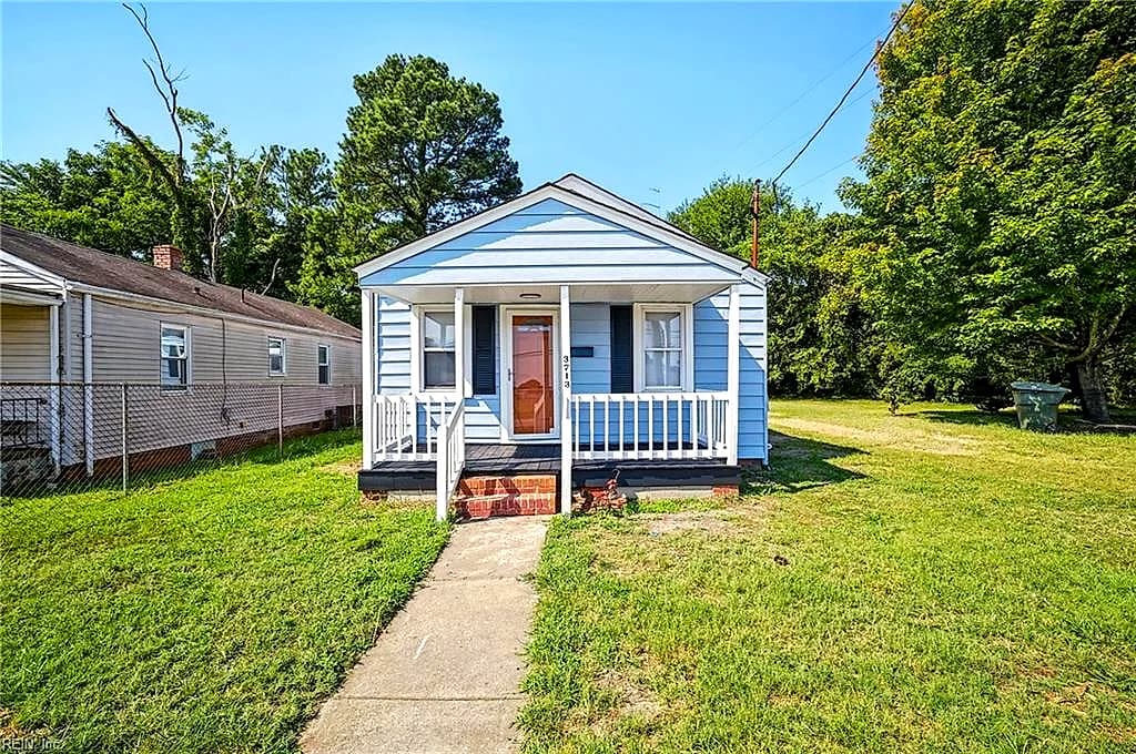 3713 Chestnut AVE, NEWPORT NEWS VA 23607 - Photo 2