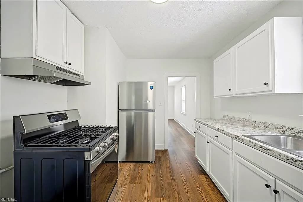 3713 Chestnut AVE, NEWPORT NEWS VA 23607 thumb 11