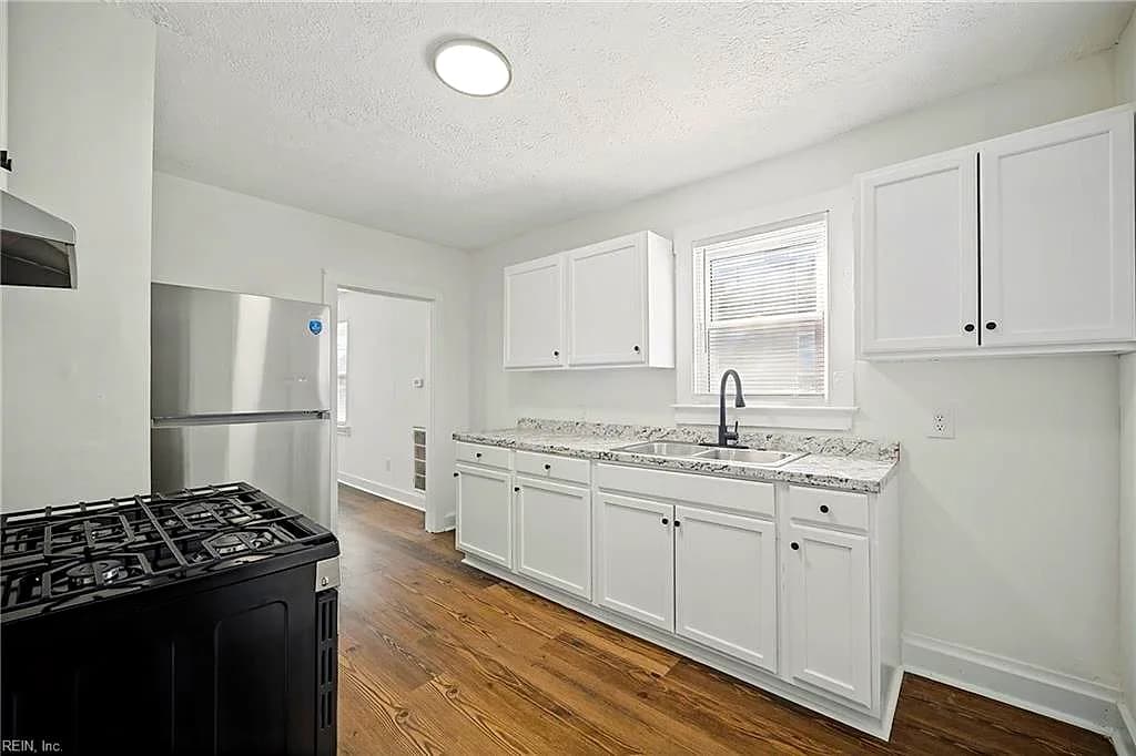 3713 Chestnut AVE, NEWPORT NEWS VA 23607 thumb 10