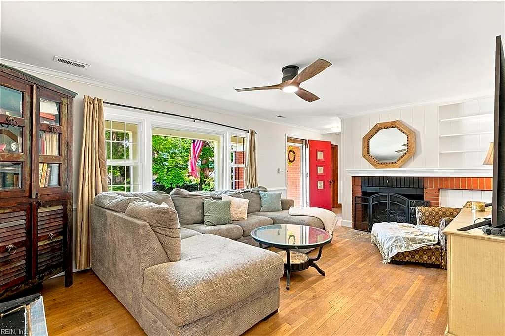 12 N Greenfield AVE, HAMPTON VA 23666 - Photo 5
