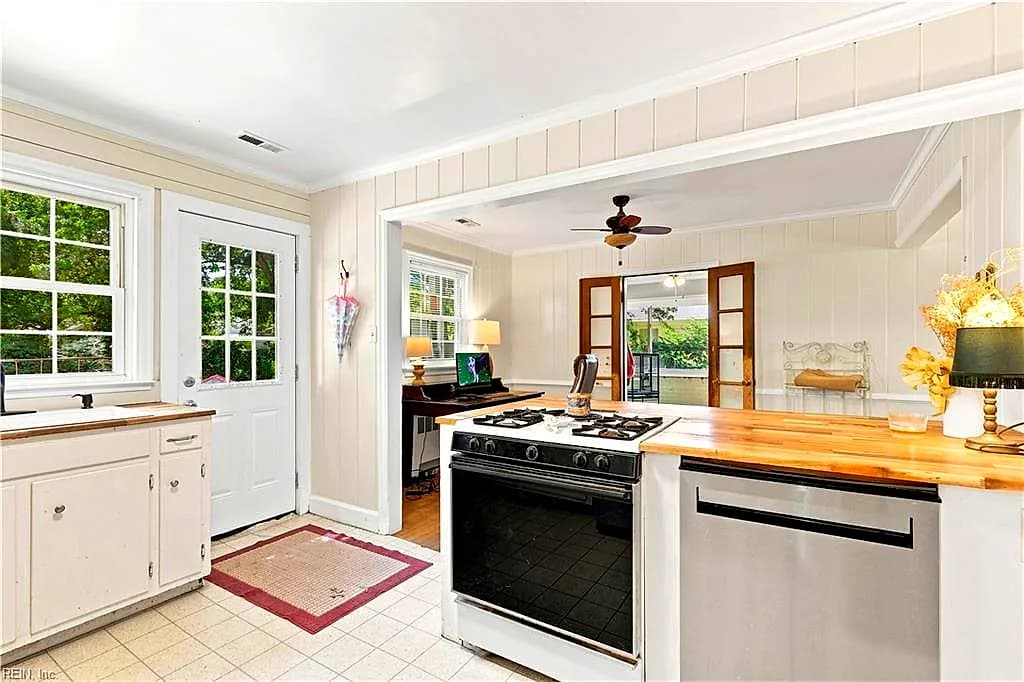 12 N Greenfield AVE, HAMPTON VA 23666 thumb 9