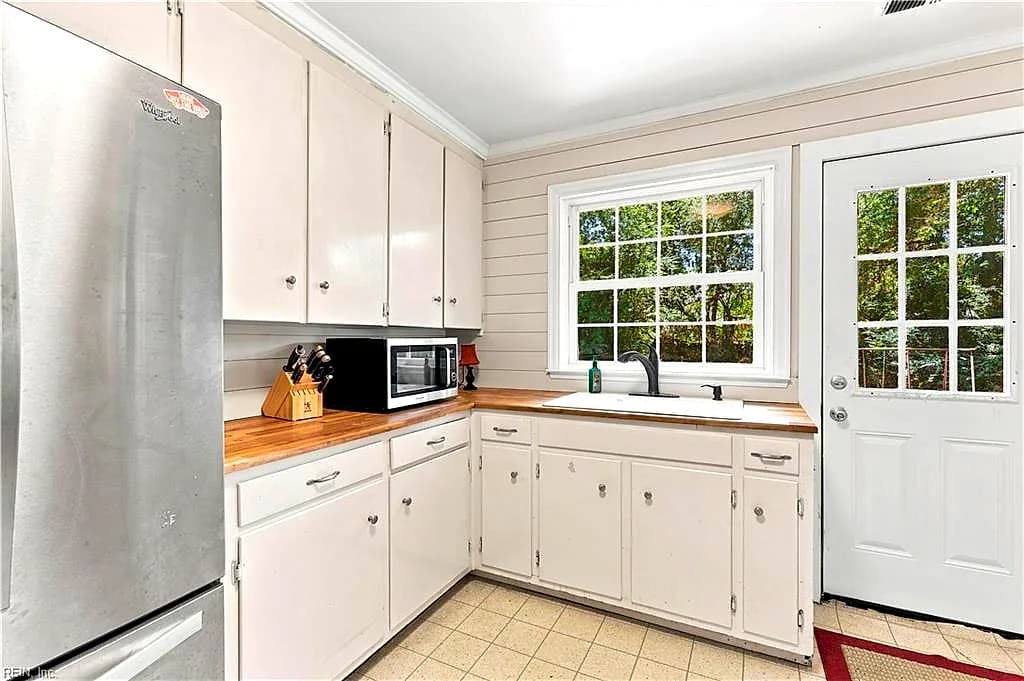 12 N Greenfield AVE, HAMPTON VA 23666 thumb 10