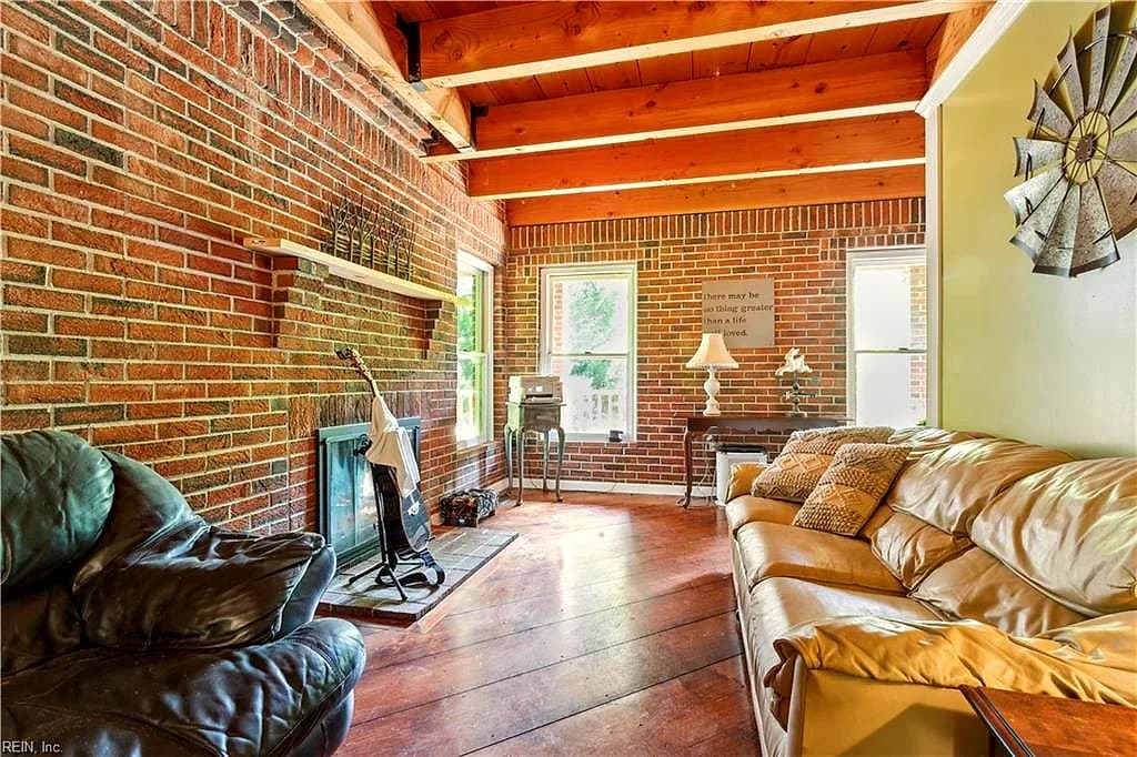 321 Maxwell LN, NEWPORT NEWS VA 23606 thumb 12