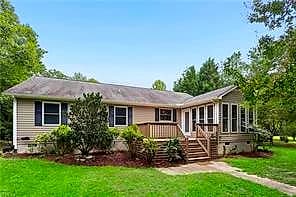 12462 Dogwood TRL, GLOUCESTER VA 23061 - Photo 3