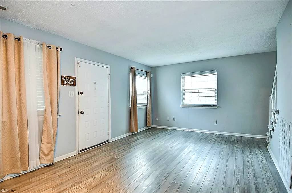 3217 Tiverton Dr NONE, VIRGINIA BEACH VA 23452 - Photo 5