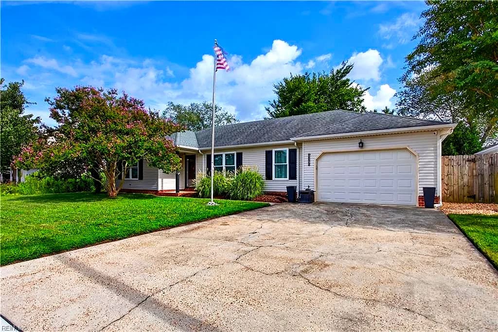 1572 Bunsen DR, VIRGINIA BEACH VA 23454 - Photo 3