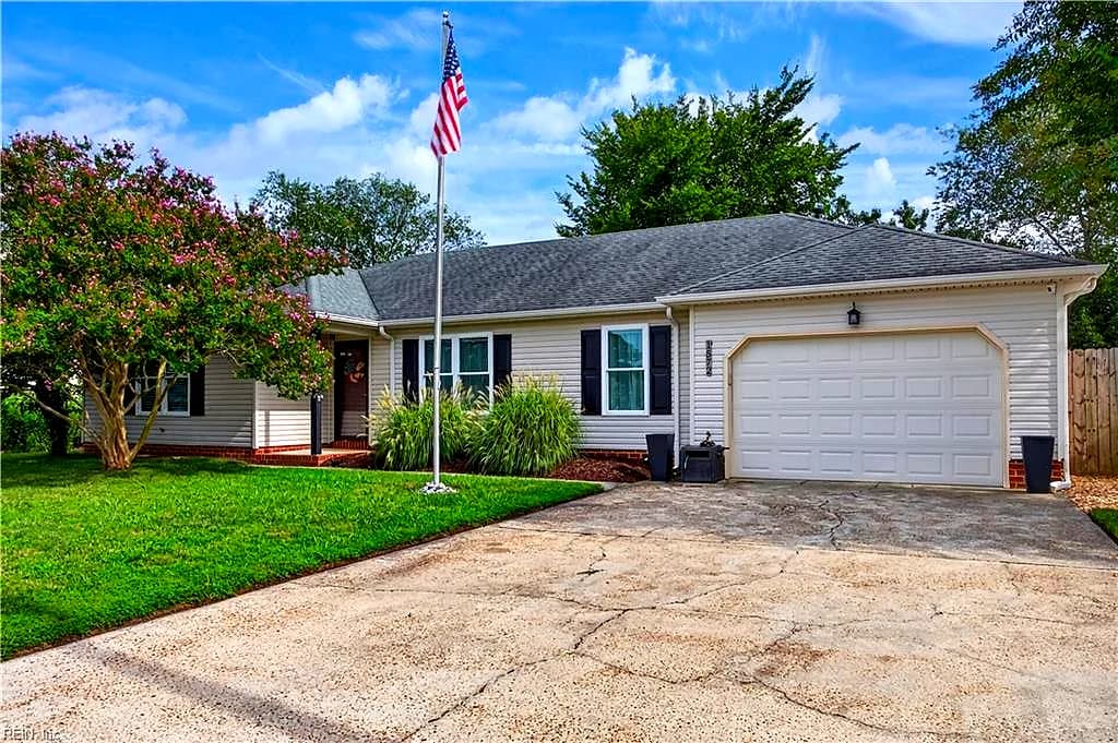 1572 Bunsen DR, VIRGINIA BEACH VA 23454 - Photo 5