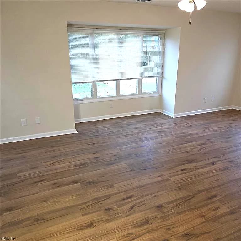 612 Pinewood Drive DR, VIRGINIA BEACH VA 23451 - Photo 3