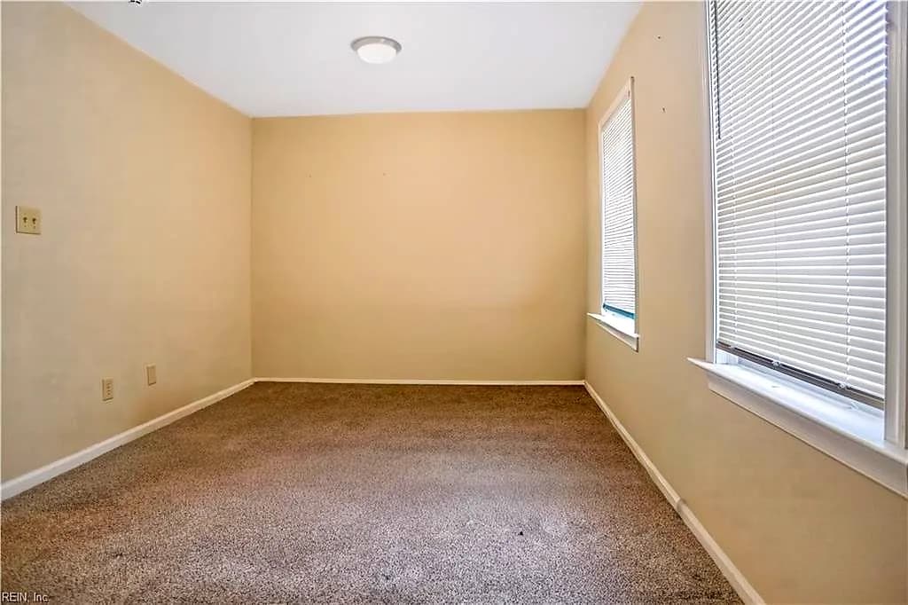 1 Academy LN, HAMPTON VA 23669 thumb 9