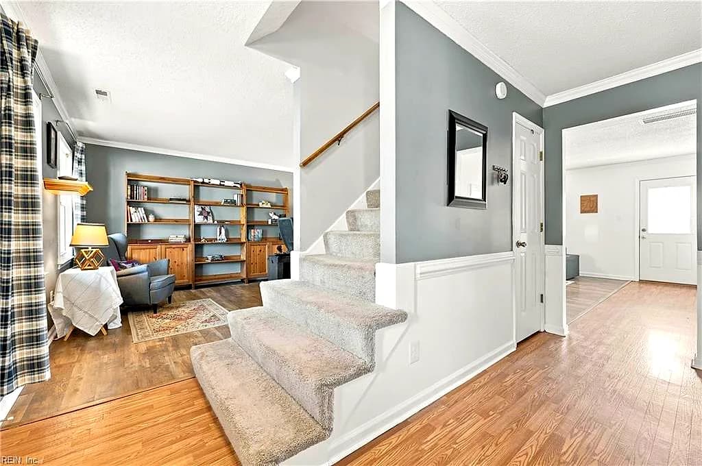 1008 Levy LOOP, VIRGINIA BEACH VA 23454 - Photo 5
