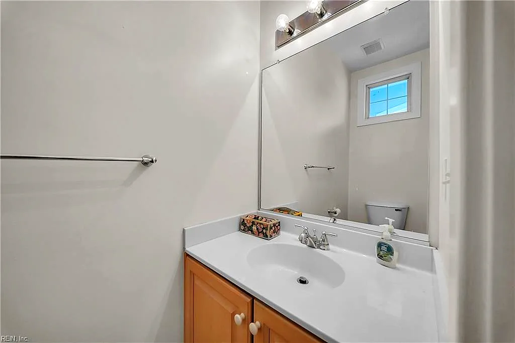 1039 Porte Harbour ARCH, HAMPTON VA 23664 thumb 12