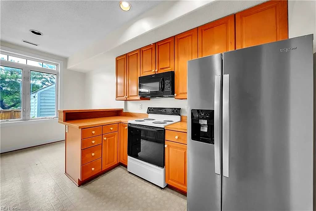 1039 Porte Harbour ARCH, HAMPTON VA 23664 thumb 10