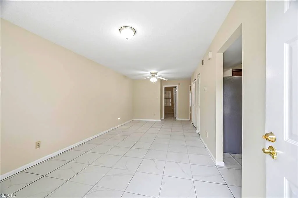 3253 Scarborough WAY, VIRGINIA BEACH VA 23453 - Photo 5