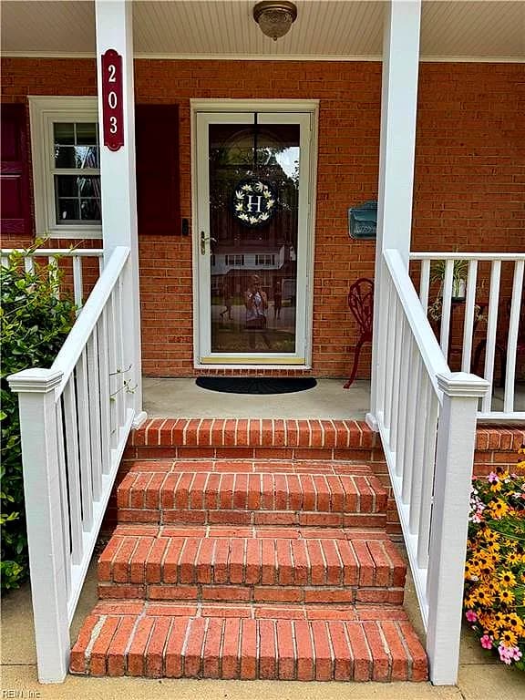 203 Manassas CT, HAMPTON VA 23669 - Photo 3