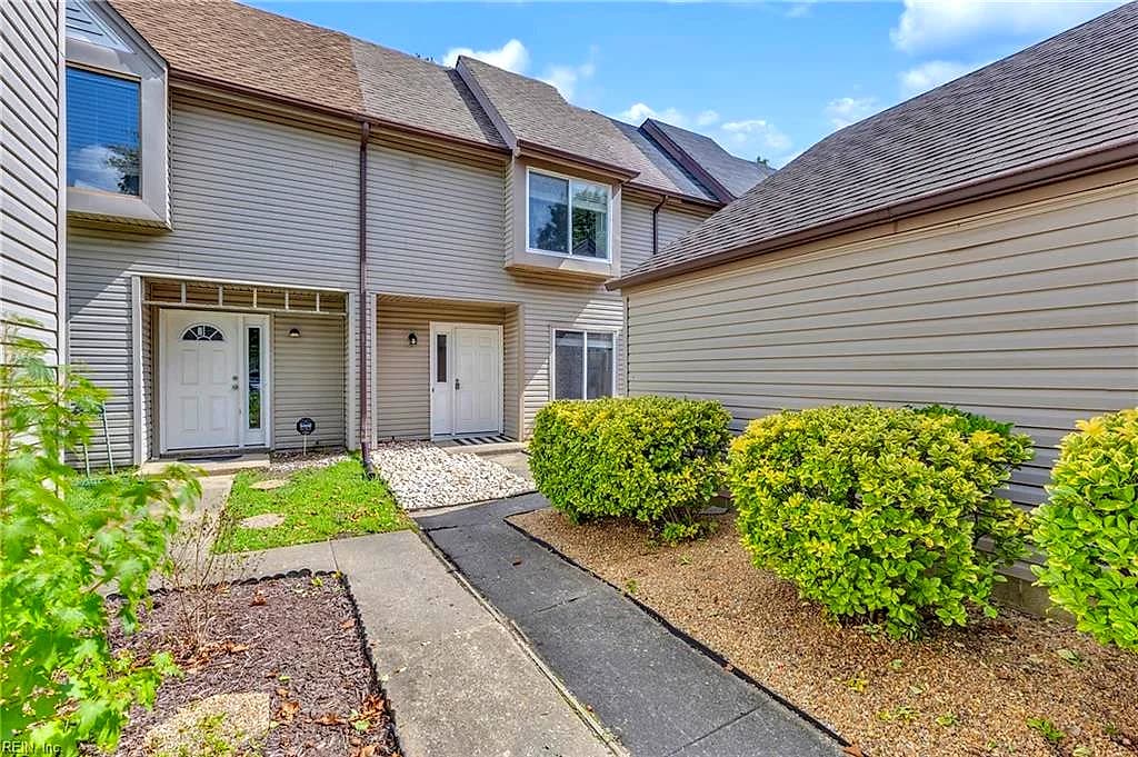 3498 Smokey Chamber DR, VIRGINIA BEACH VA 23462 - Photo 4