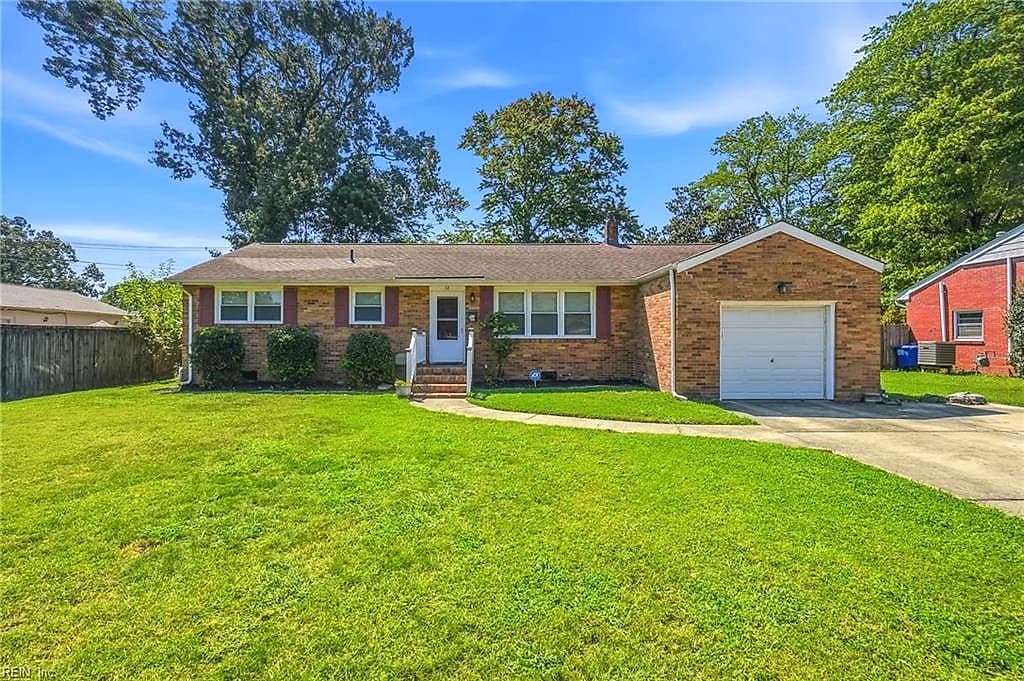52 Middlesex RD, NEWPORT NEWS VA 23606 - Photo 2