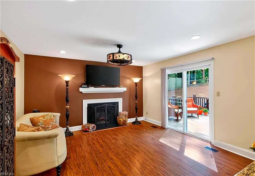 102 Castle LN, WILLIAMSBURG VA 23185 thumb 7