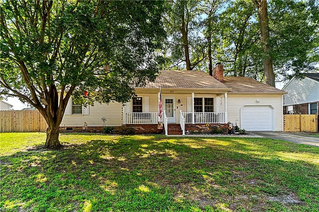2317 Southern Pines DR, CHESAPEAKE VA 23323 - Photo 2