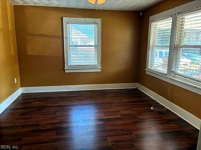 1128 Decatur ST, CHESAPEAKE VA 23324 - Photo 3