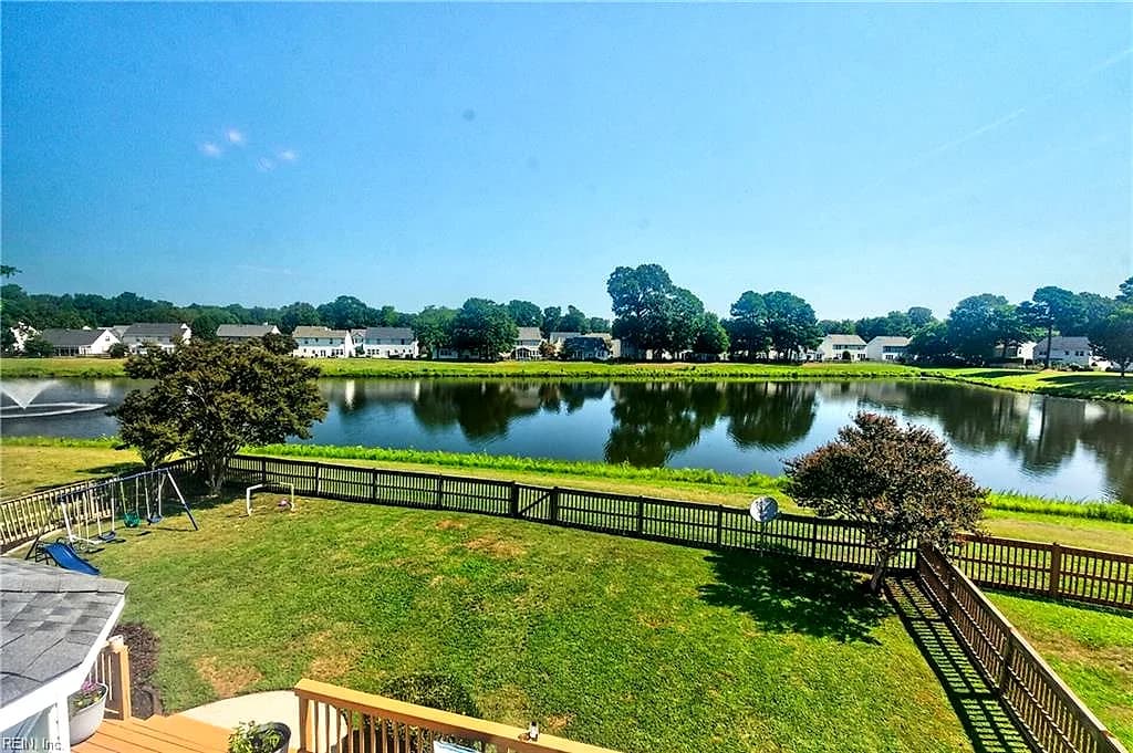 915 Foxboro DR, NEWPORT NEWS VA 23602 - Photo 3