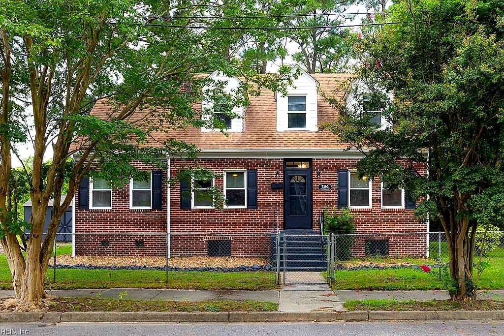 124 Armstrong ST, PORTSMOUTH VA 23704 - Main photo
