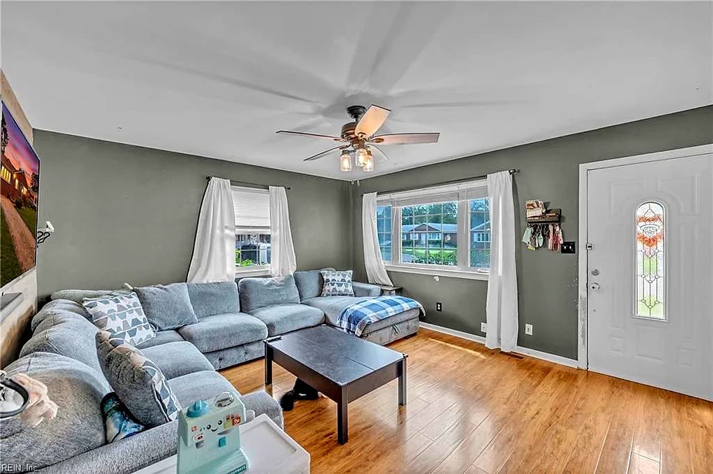 508 Middleboro TER, HAMPTON VA 23661 - Photo 3