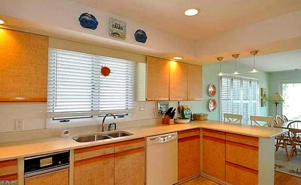 6606 Ocean Front AVE, VIRGINIA BEACH VA 23451 - Photo 4