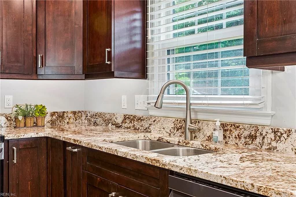 1204 Springwell PL, NEWPORT NEWS VA 23608 thumb 11
