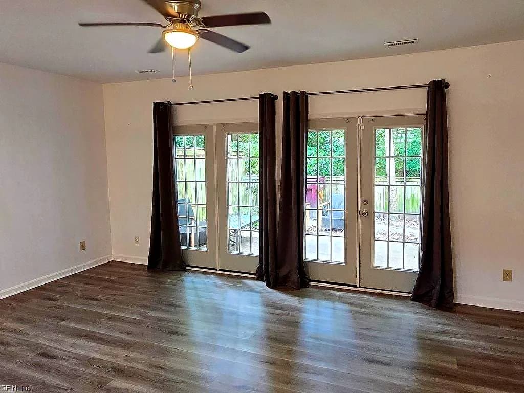 744 S Lake CIR, CHESAPEAKE VA 23322 thumb 6