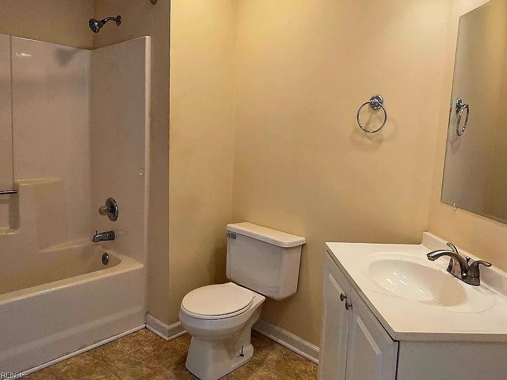 744 S Lake CIR, CHESAPEAKE VA 23322 thumb 9