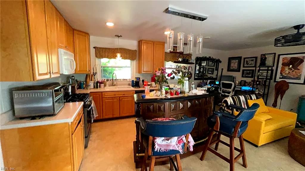 2225 Laurel Cove DR, VIRGINIA BEACH VA 23454 - Photo 3