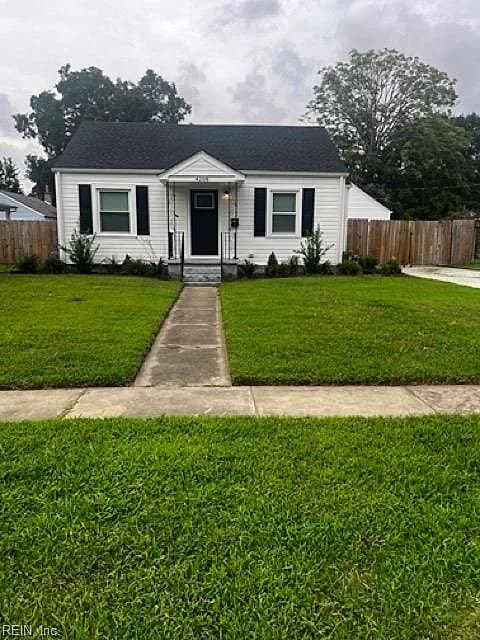 4208 Surf AVE, CHESAPEAKE VA 23325 - Photo 3