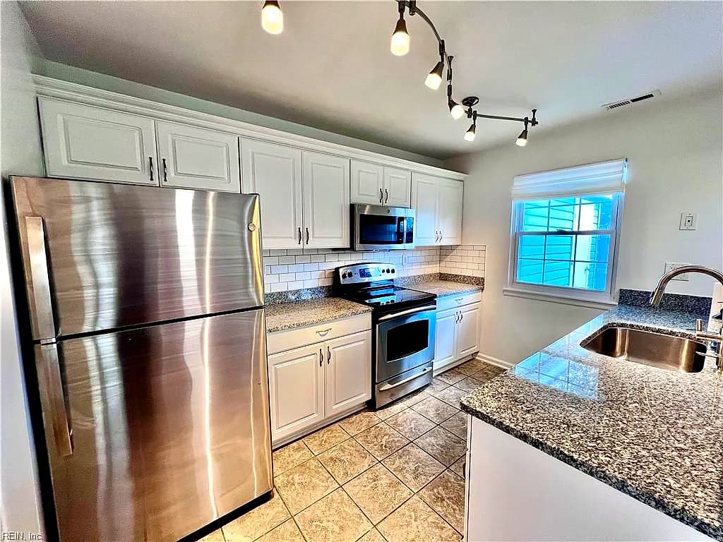 602 Barwick CT, CHESAPEAKE VA 23320 thumb 12