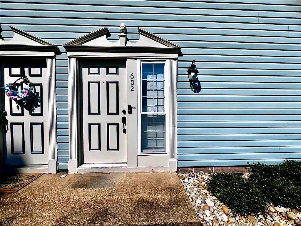602 Barwick CT, CHESAPEAKE VA 23320 - Photo 3