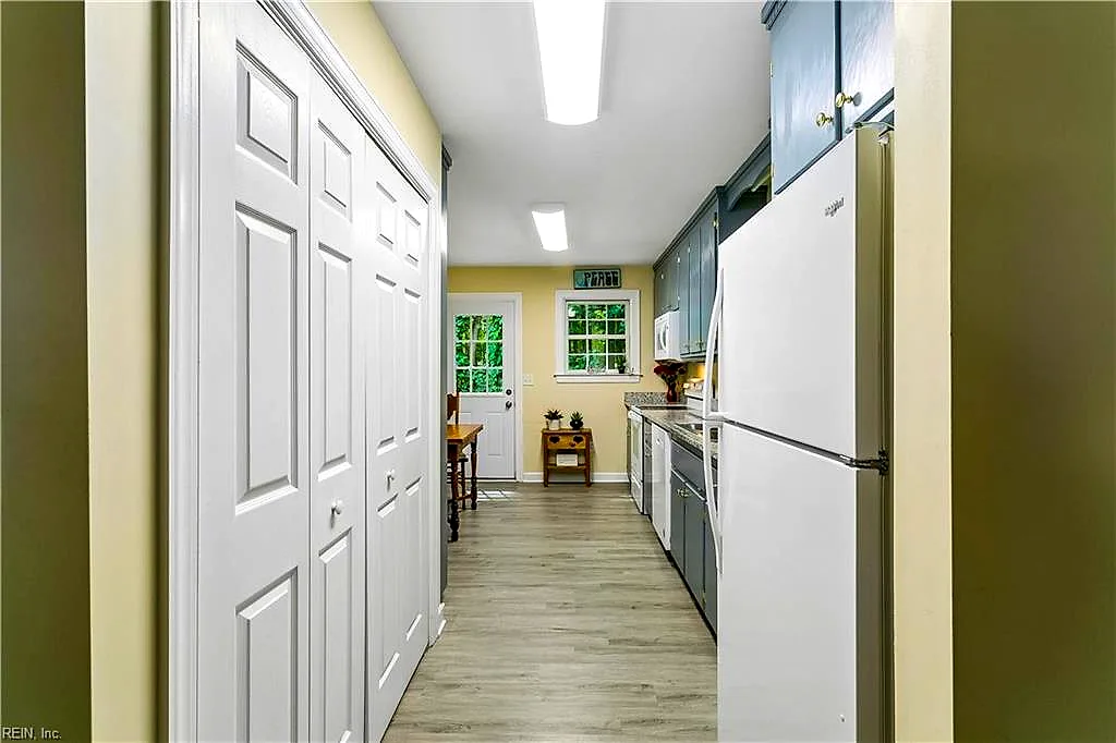 6418 Village Woods CT, GLOUCESTER VA 23061 thumb 9