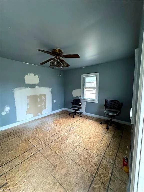 104 South ST, WAKEFIELD VA 23888 - Photo 4