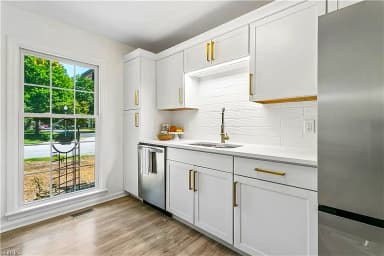 682 Village Green PW, NEWPORT NEWS VA 23602 thumb 12