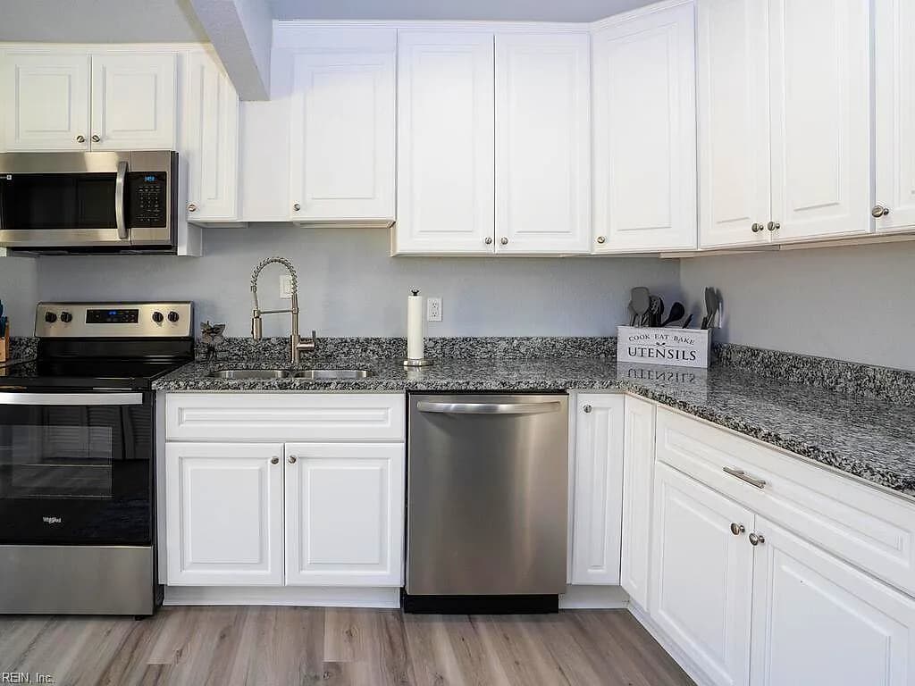 39 W Sunset RD, HAMPTON VA 23669 thumb 7